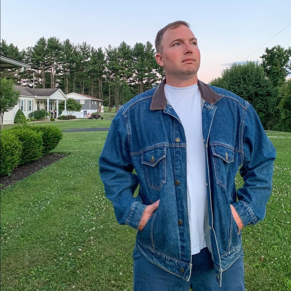 Vintage Marlboro denim jacket with leather collar- excellent condition!!!